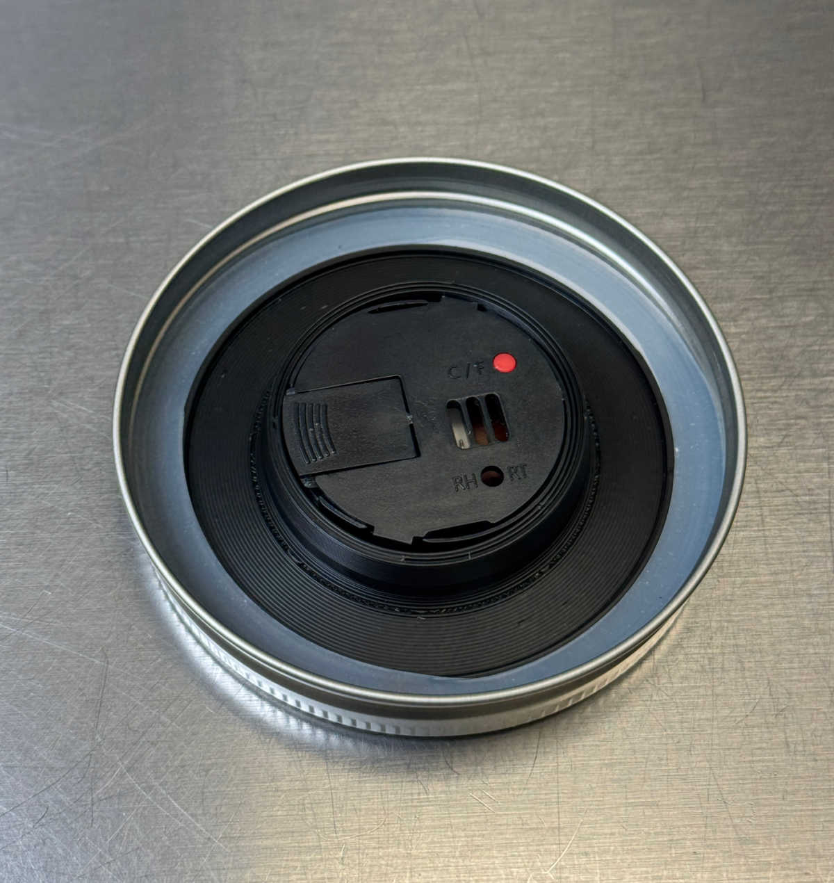 Microppose® Smart Storage Lid – Humidity-Controlled Storage for Mushrooms & Herbs underside of lid