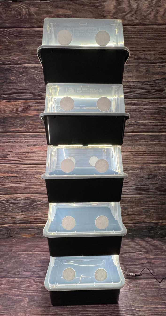 Grower's Select MEDIUM Mushroom Monotub Fruiting Chambers 44Q stacked