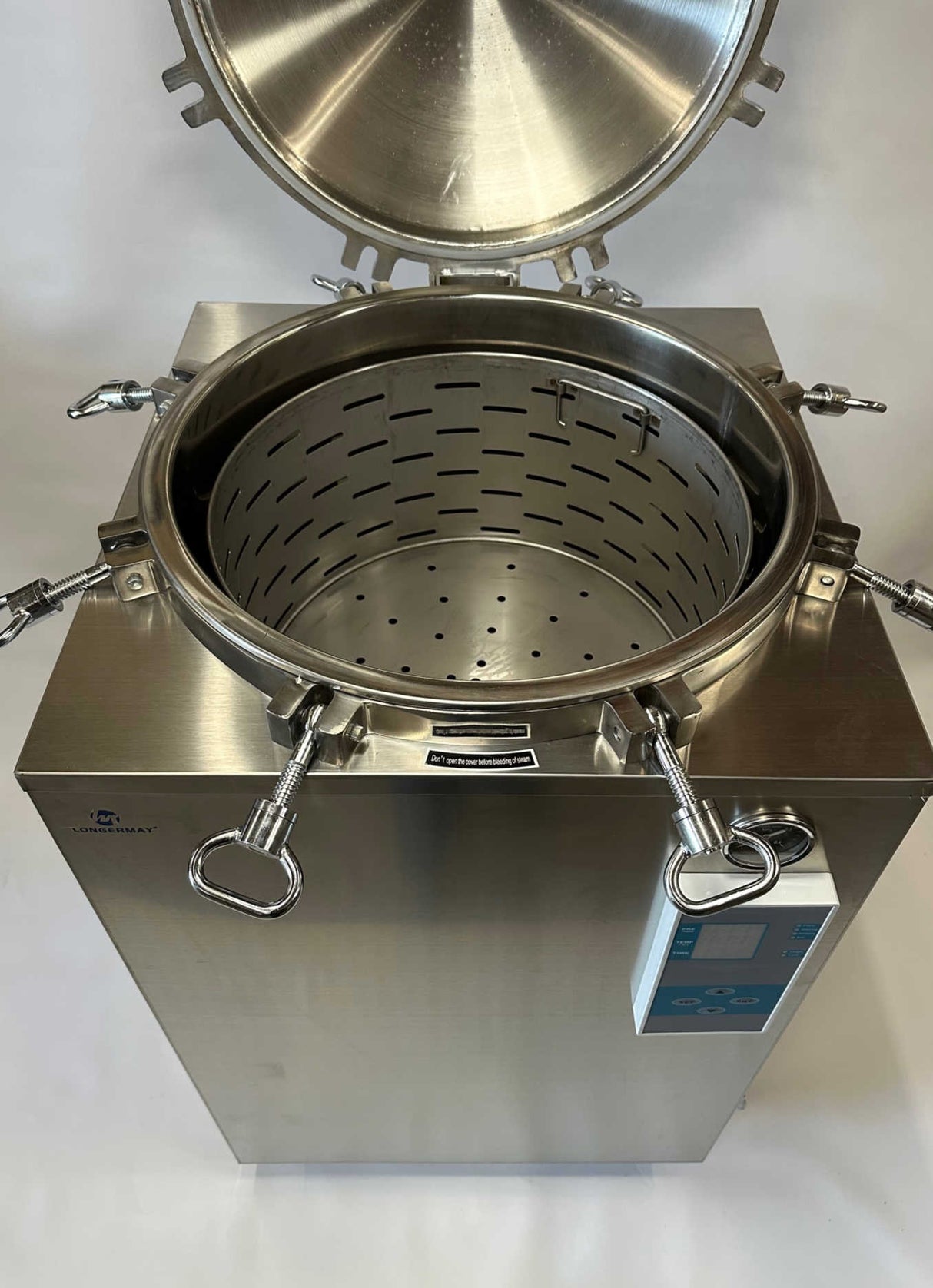150L Commercial Pressure Sterilizer - Digital Electric Mushroom Autoclave inside view