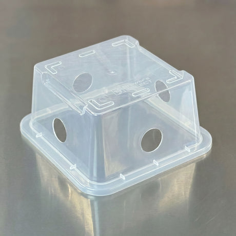 small plastic monotub lid